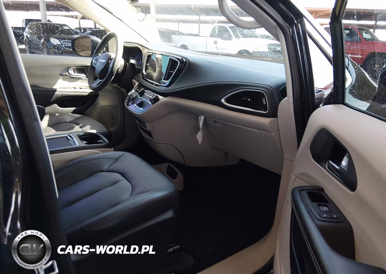 2022 Chrysler Pacifica Touring L VIN:2C4RC1BG0NR146376 - 5