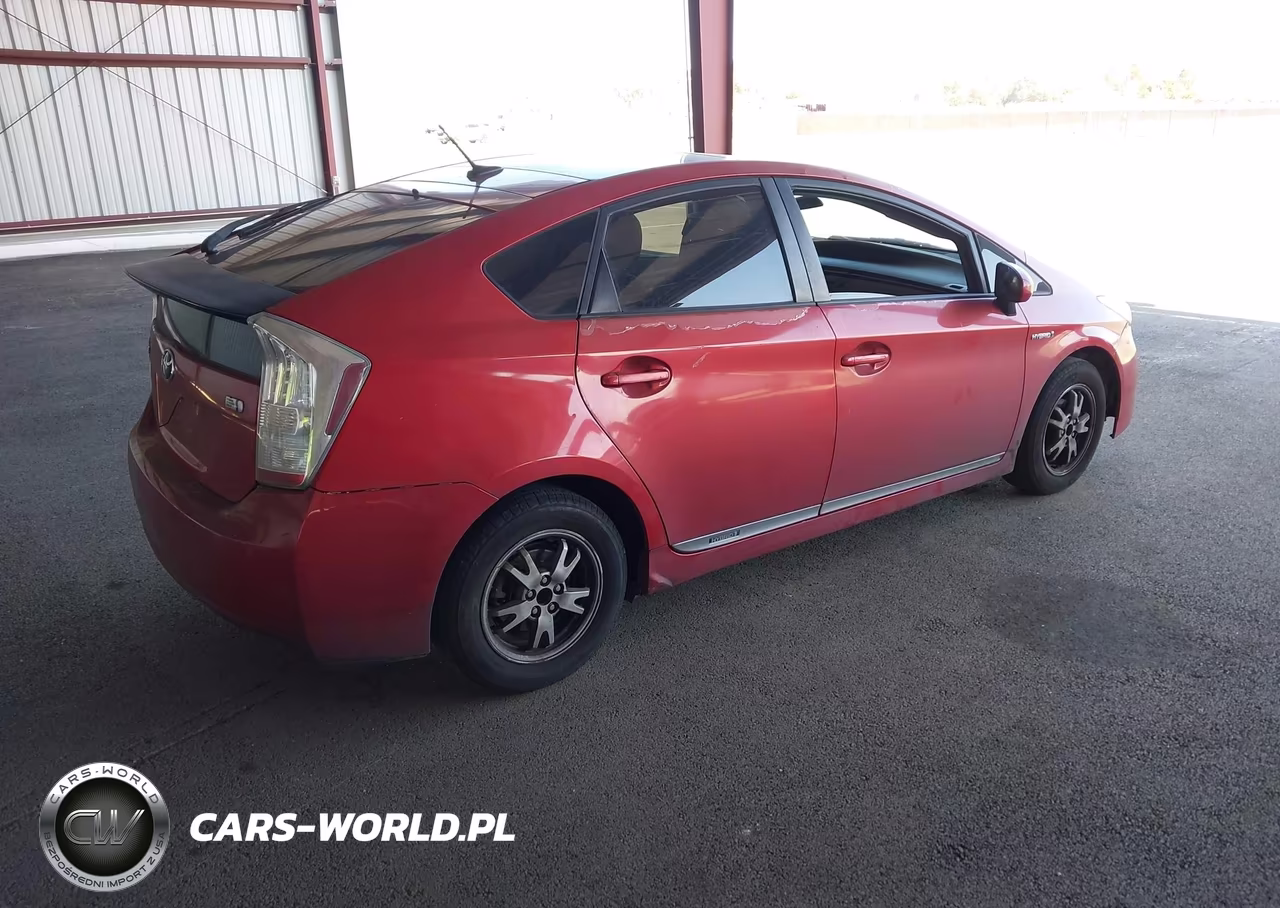 2011 Toyota Prius Three VIN:JTDKN3DU9B0310675 - 4