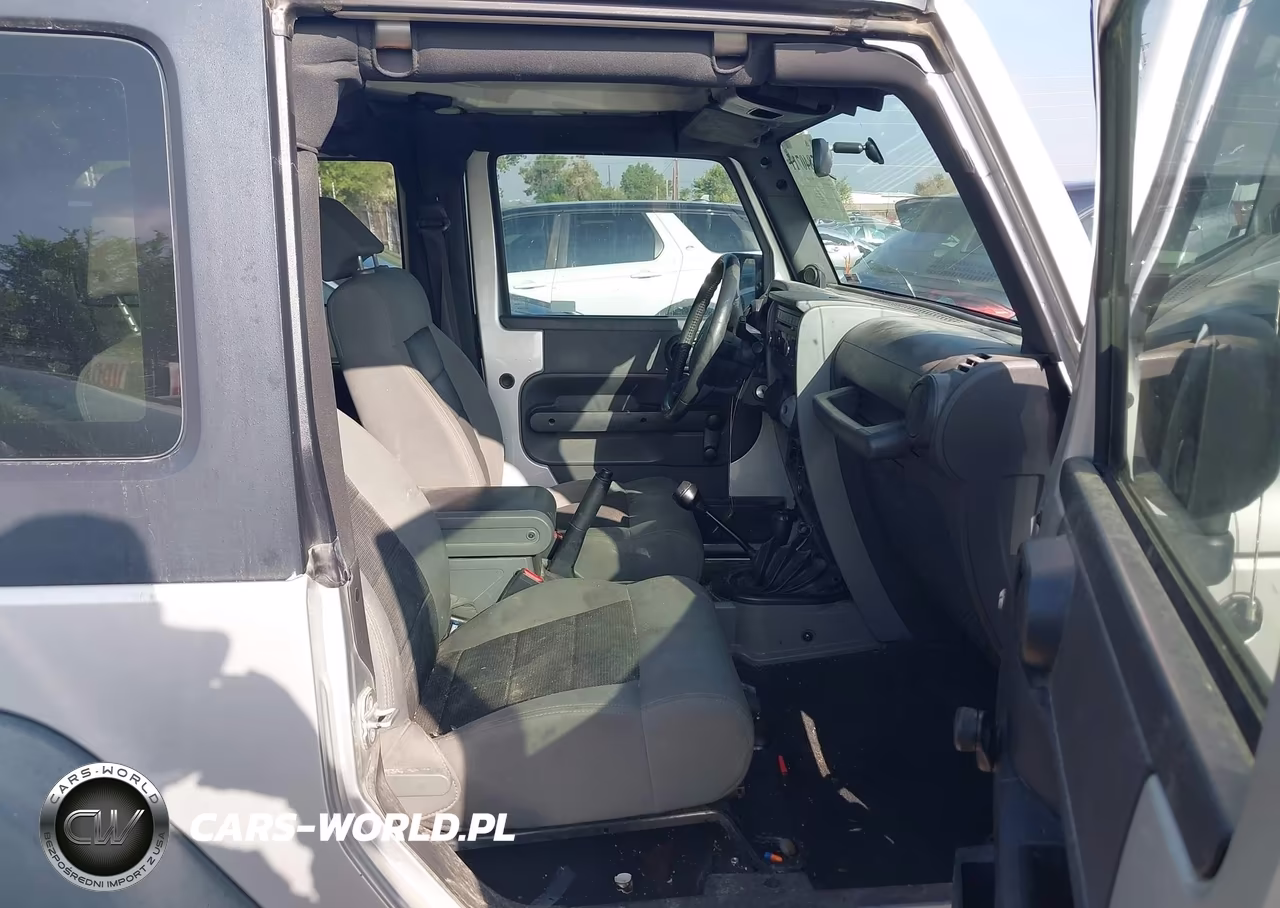 2008 Jeep Wrangler X VIN:1J4FA24198L557712 - 5