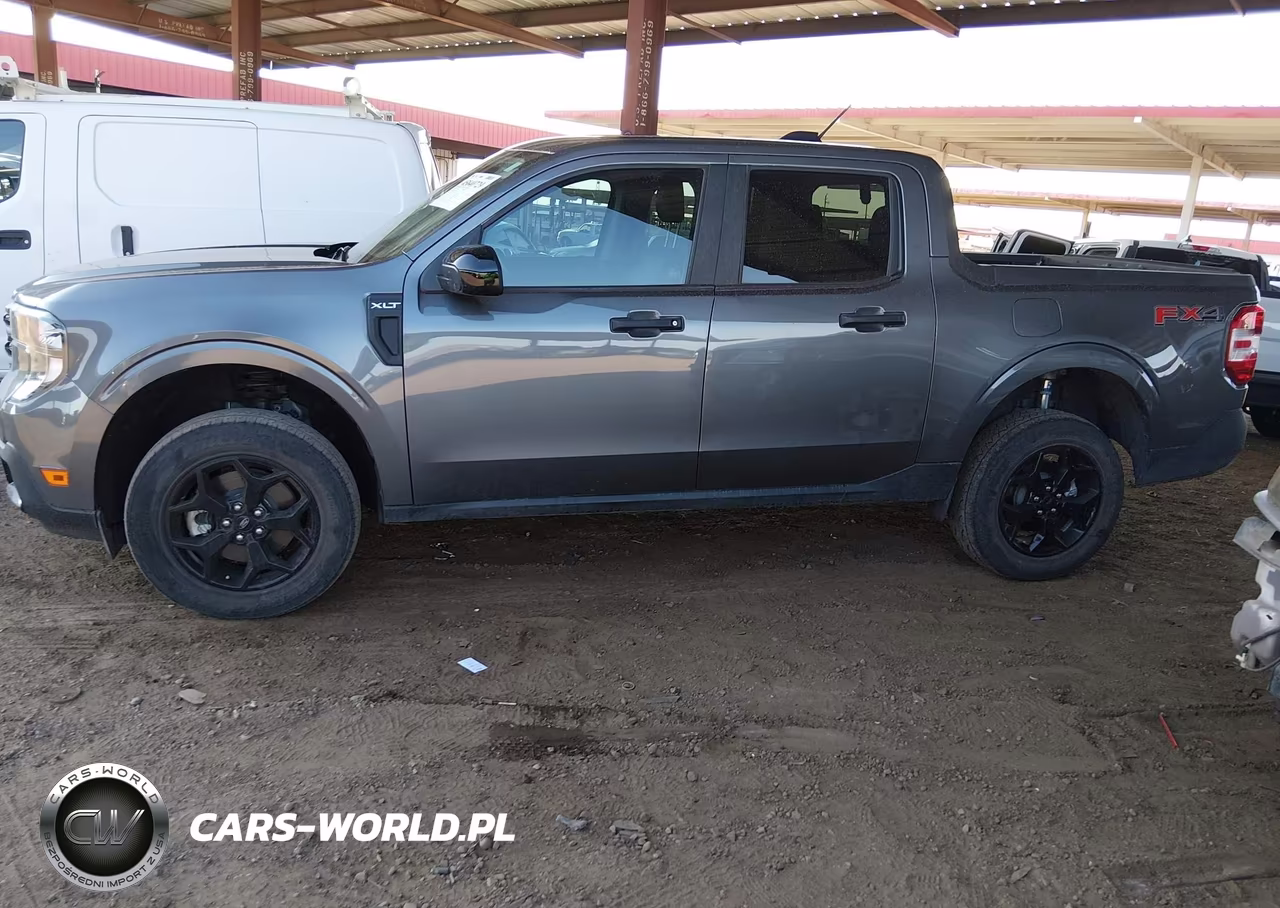 2025 Ford Maverick Xlt VIN:3FTTW8JA5SRA78326 - 14