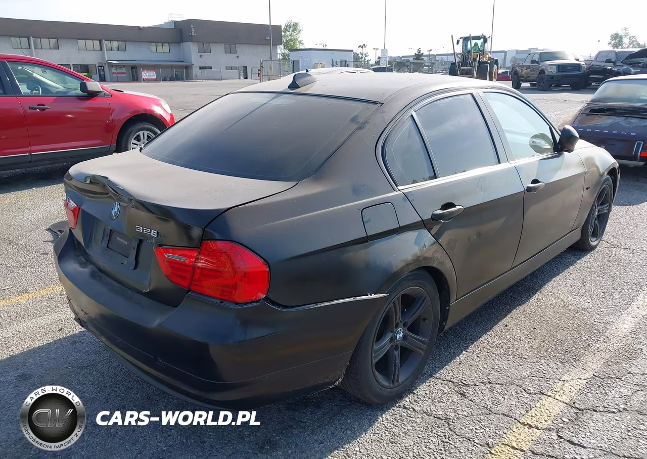 2010 BMW 328I VIN:WBAPH5G54ANM70488 - 4