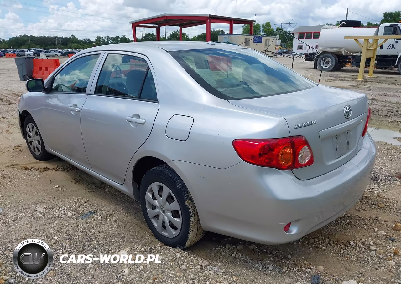 2010 Toyota Corolla Le VIN:JTDBU4EE4AJ082903 - 3