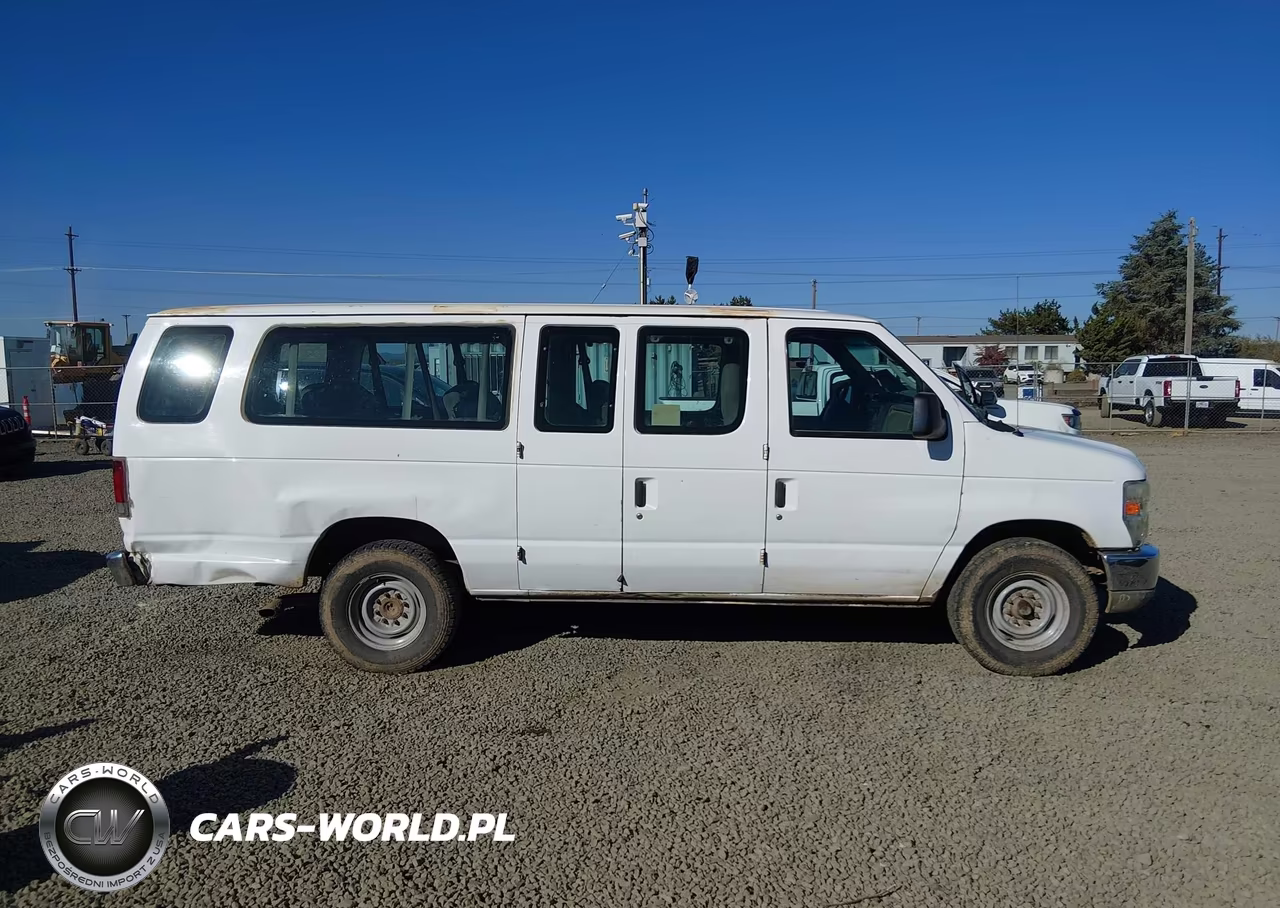 2010 Ford E-350 Super Duty Xl-Xlt VIN:1FBSS3BL4ADA32265 - 13