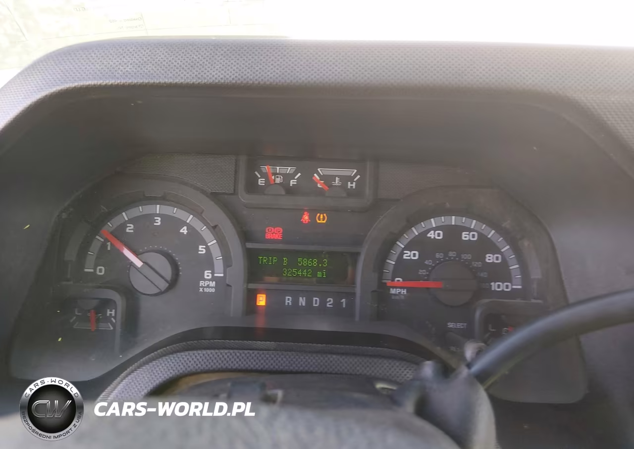 2010 Ford E-350 Super Duty Xl-Xlt VIN:1FBSS3BL4ADA32265 - 7