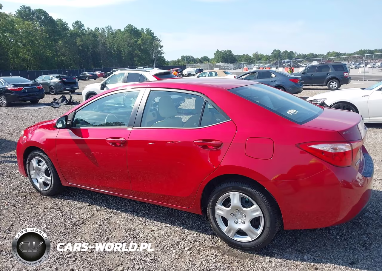2018 Toyota Corolla Le VIN:2T1BURHE3JC083349 - 3