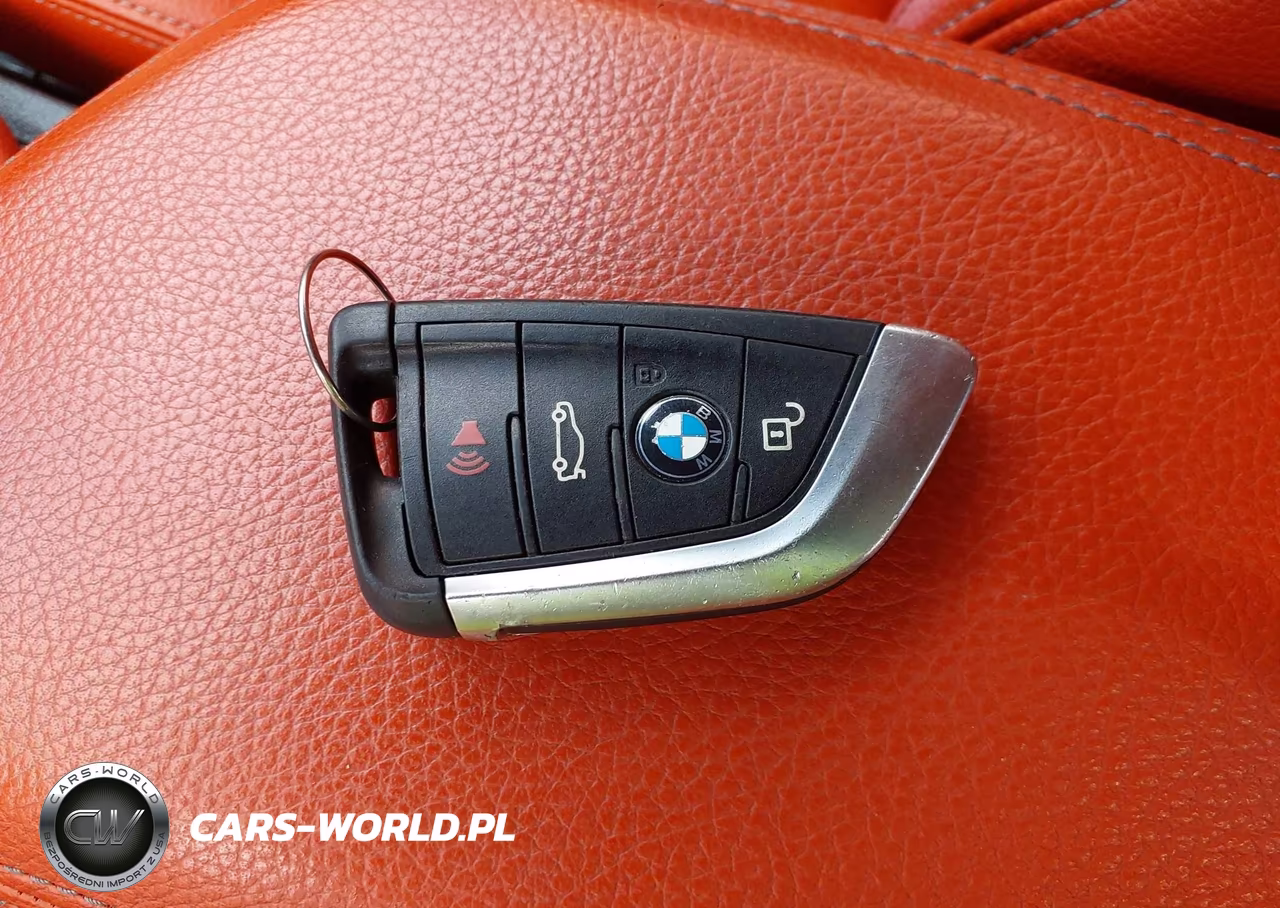 2018 BMW X2 xDrive28I VIN:WBXYJ5C38JEF81146 - 11