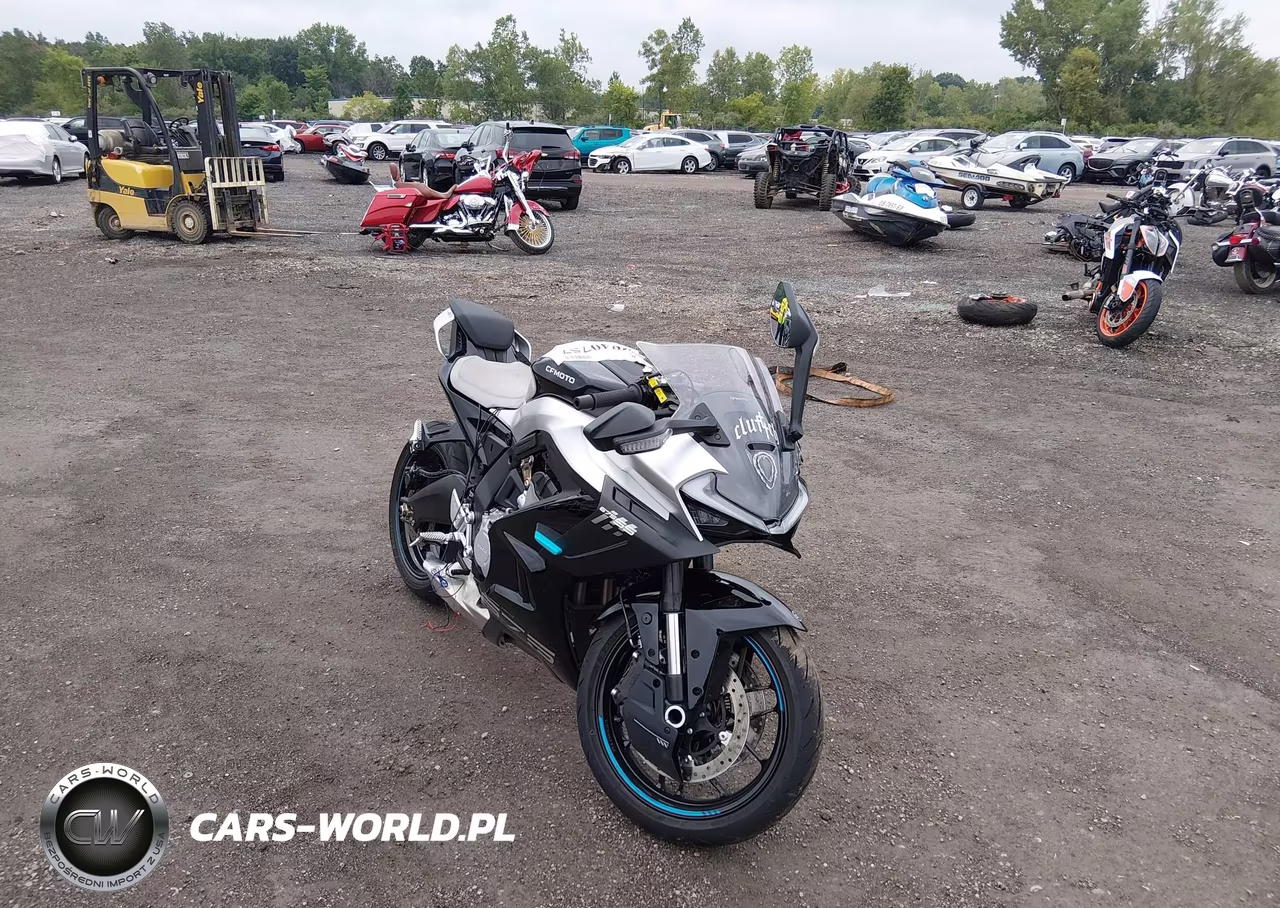 2026 Cf Moto 675Ss