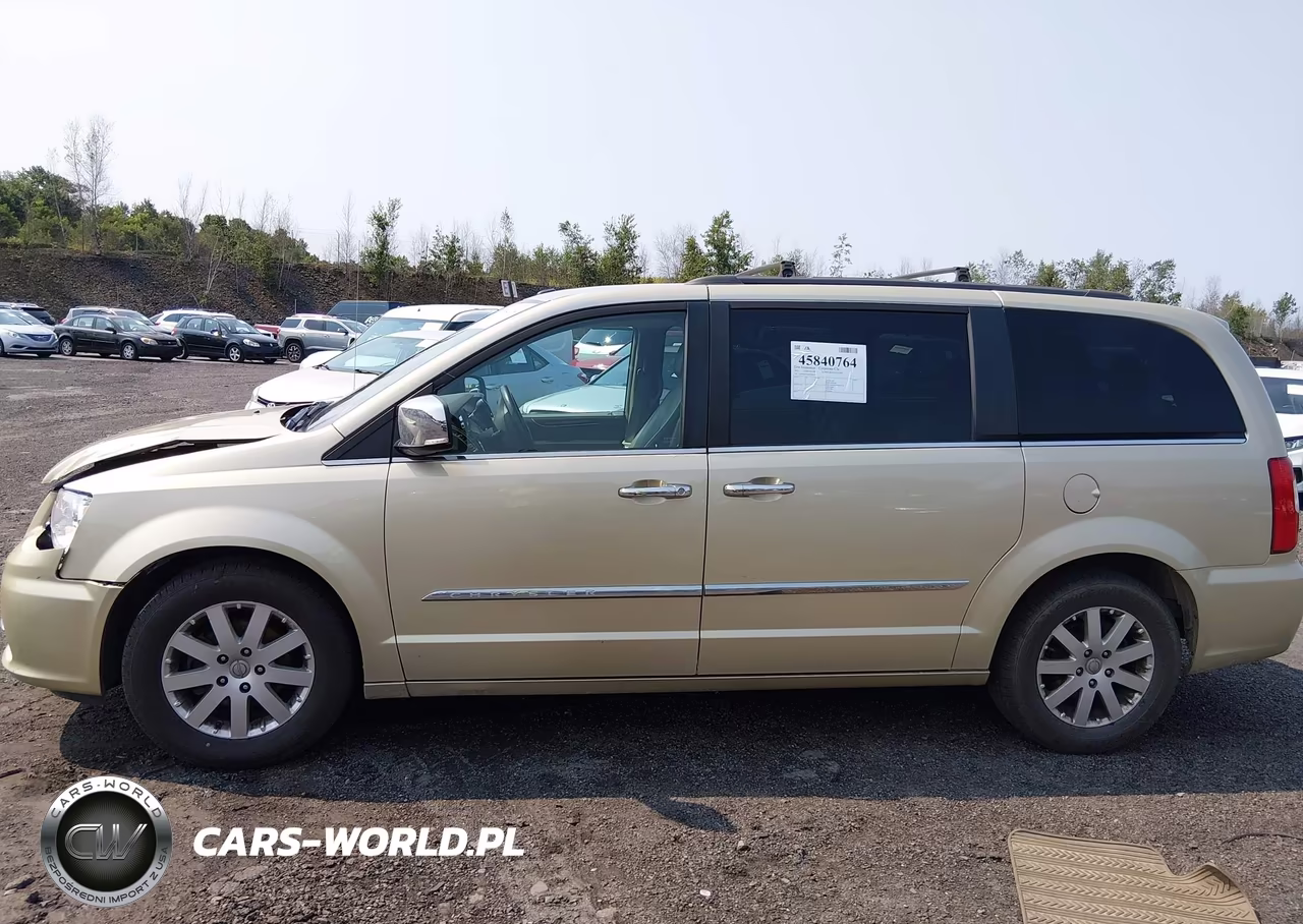 2011 Chrysler Town & Country Touring-L VIN:2A4RR8DG2BR704478 - 14