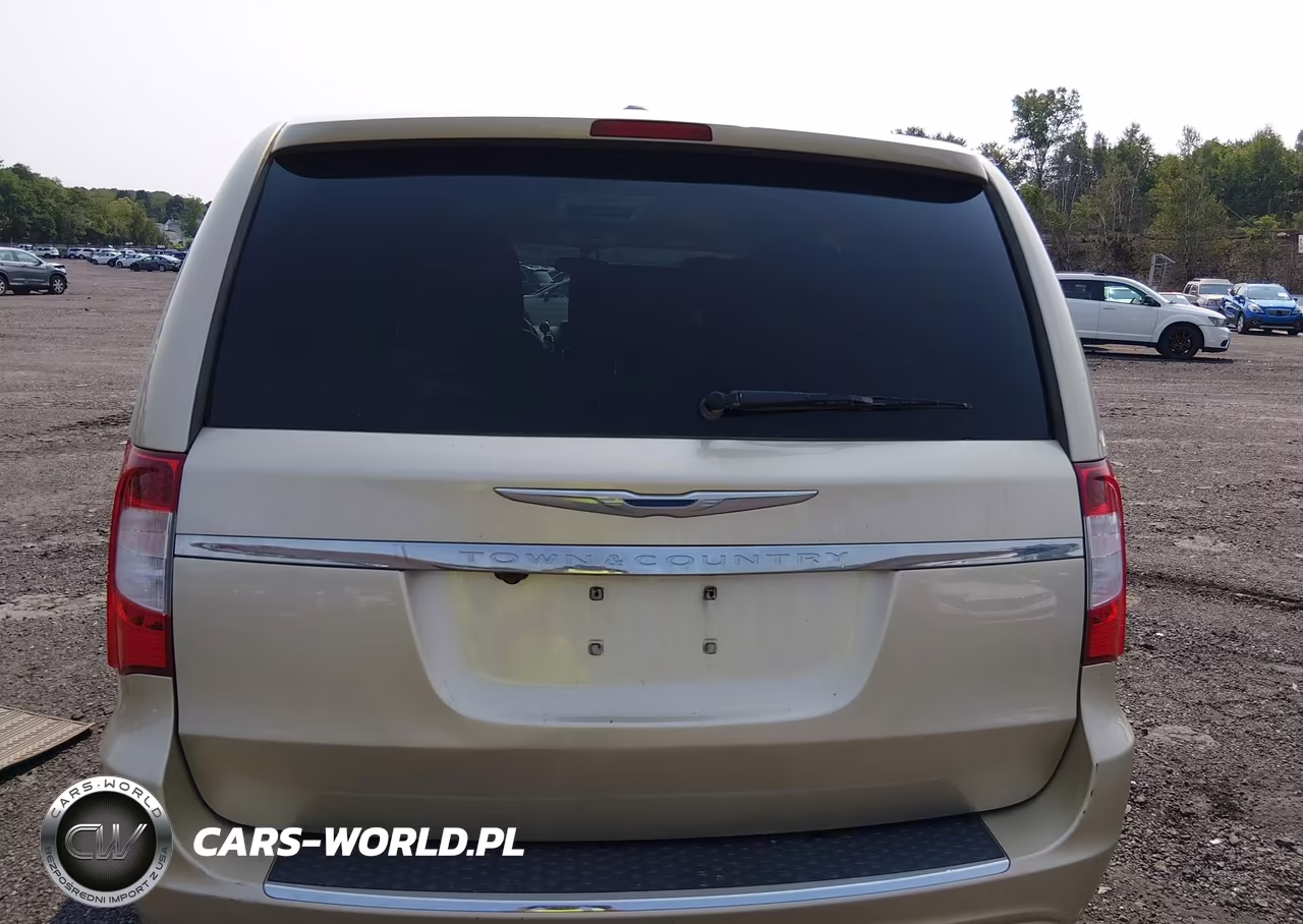 2011 Chrysler Town & Country Touring-L VIN:2A4RR8DG2BR704478 - 16