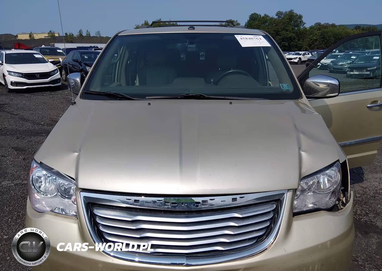 2011 Chrysler Town & Country Touring-L VIN:2A4RR8DG2BR704478 - 6