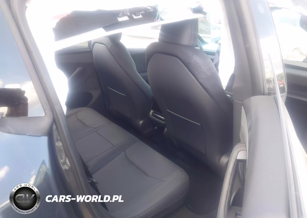 2026 Tesla Model Y Premium Rear-Wheel Drive-Rear-Wheel Drive VIN:7SAYGDED0TA691098 - 8