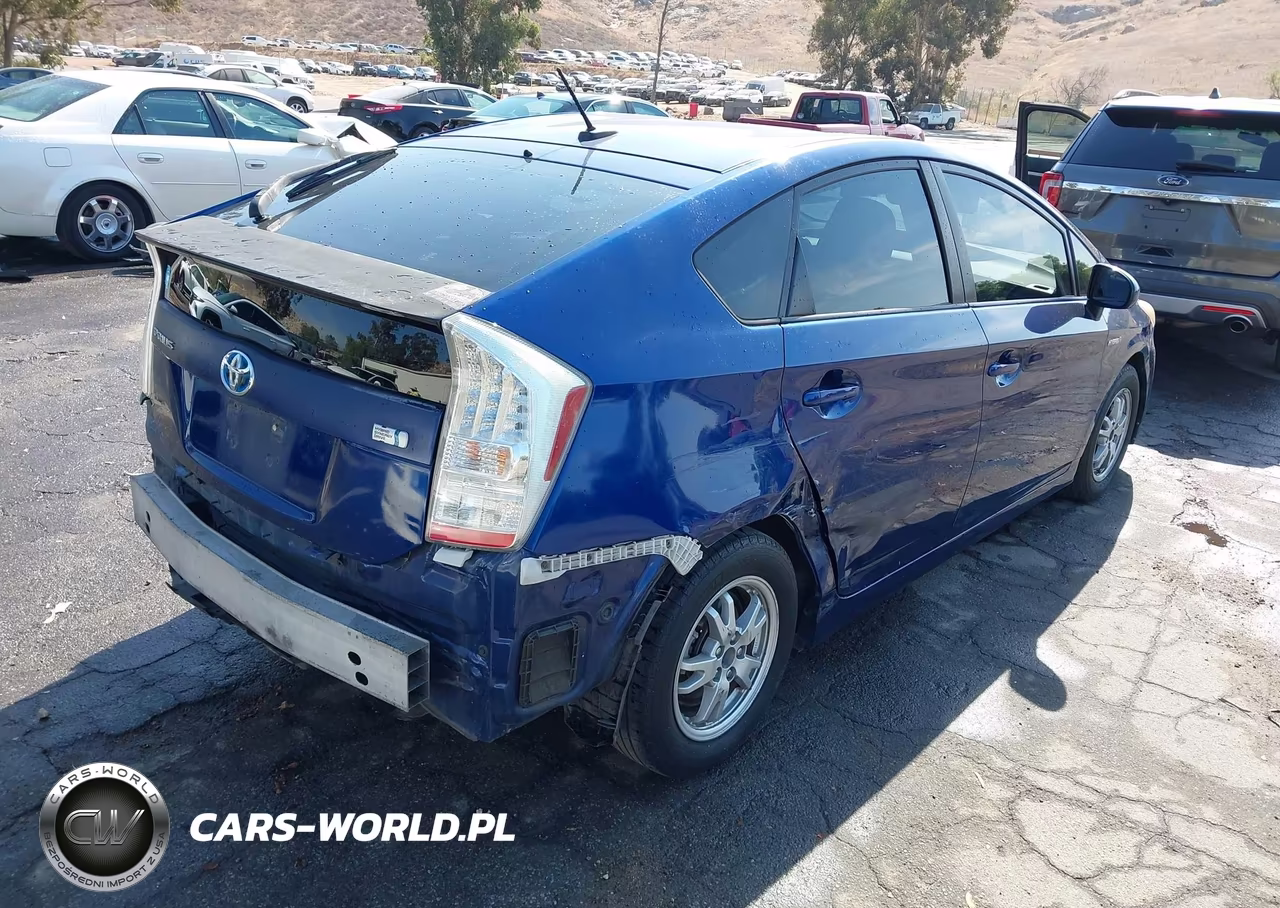 2010 Toyota Prius VIN:JTDKN3DUXA0045795 - 4