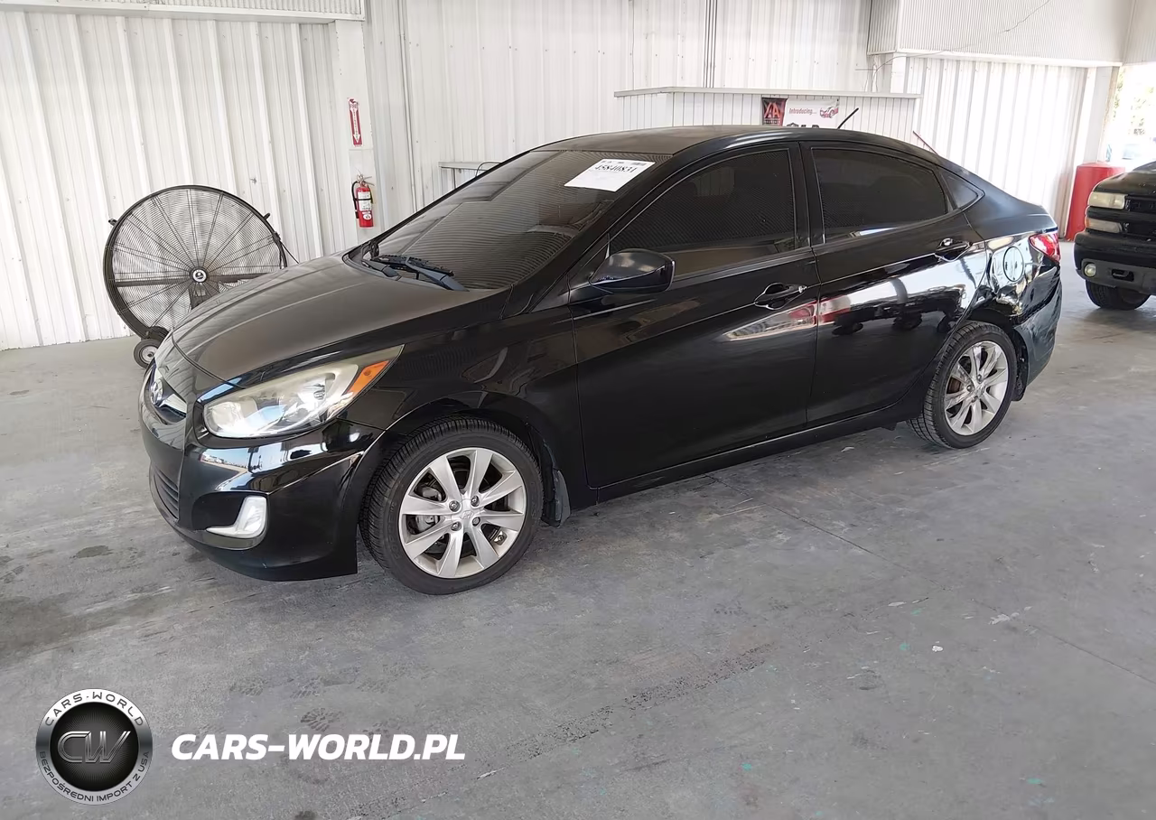 2013 Hyundai Accent Gls VIN:KMHCU4AE2DU420825 - 2