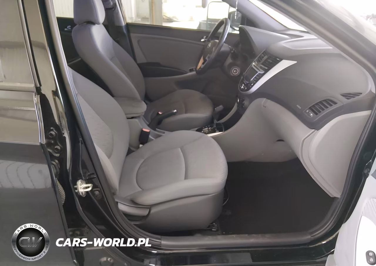 2013 Hyundai Accent Gls VIN:KMHCU4AE2DU420825 - 5
