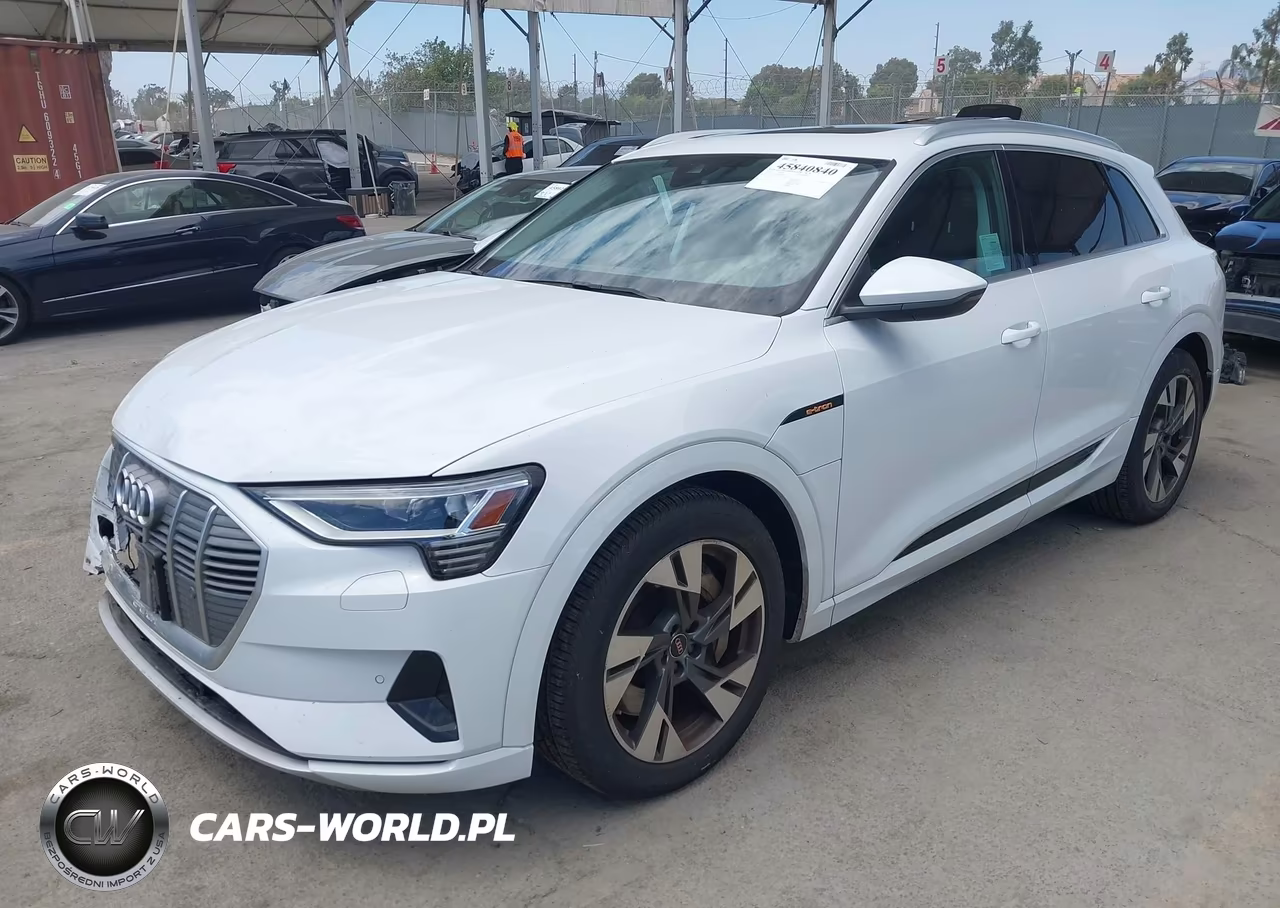 2022 Audi E-Tron Premium Quattro VIN:WA1AAAGE8NB025677 - 2