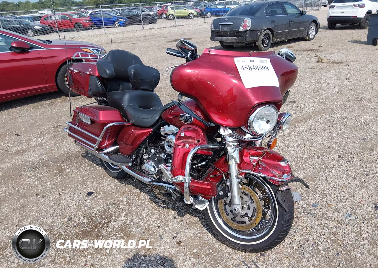 2008 Harley-Davidson Flhtcui VIN:1HD1FC4158Y684370 - 1