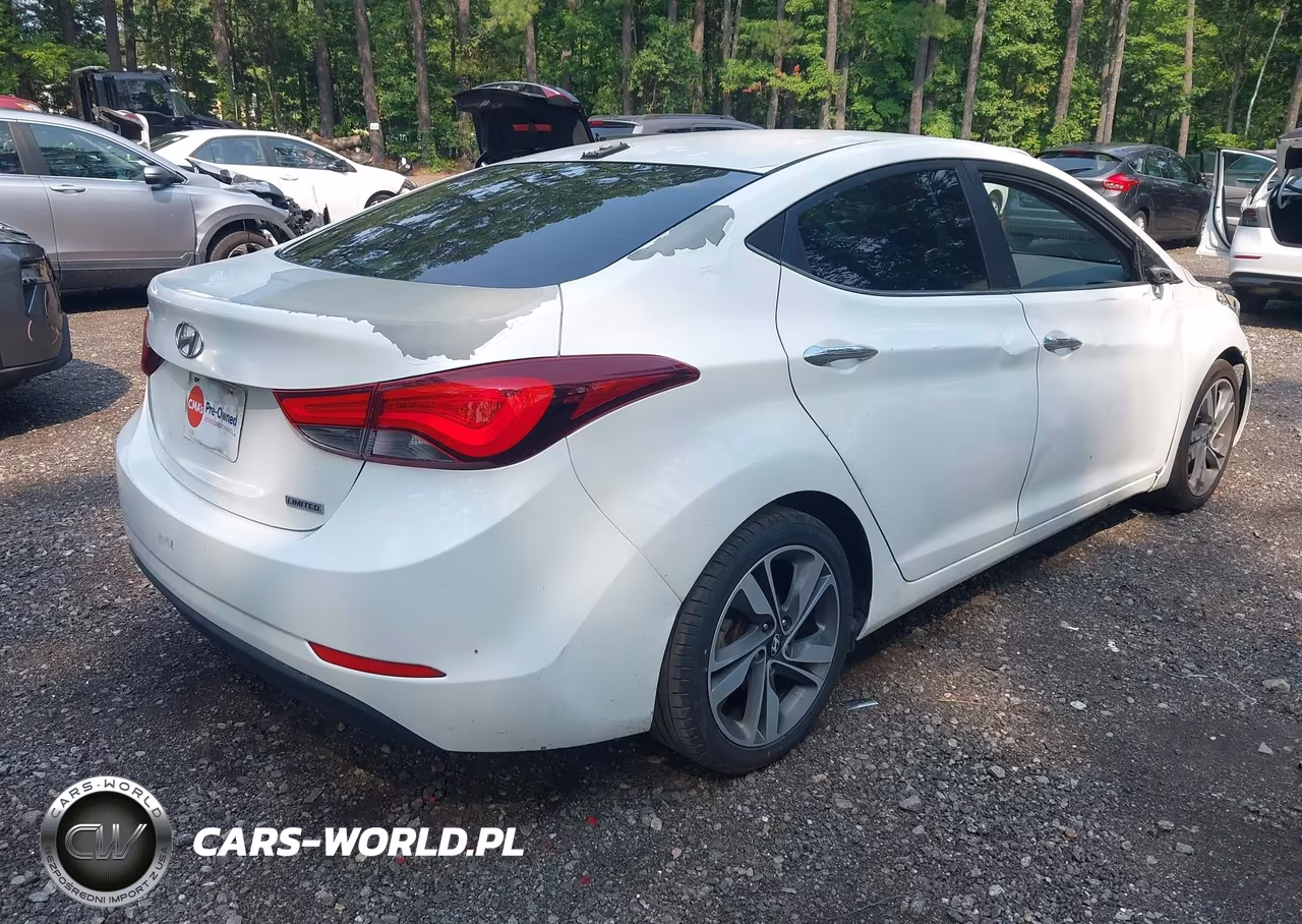 2016 Hyundai Elantra Limited VIN:5NPDH4AE7GH780734 - 4