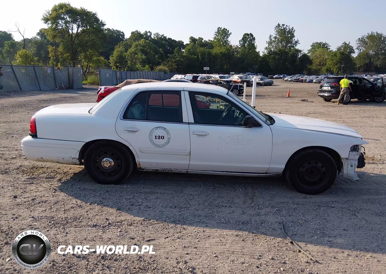 2009 Ford Crown Victoria Police-Police Interceptor VIN:2FAHP71V29X133204 - 13