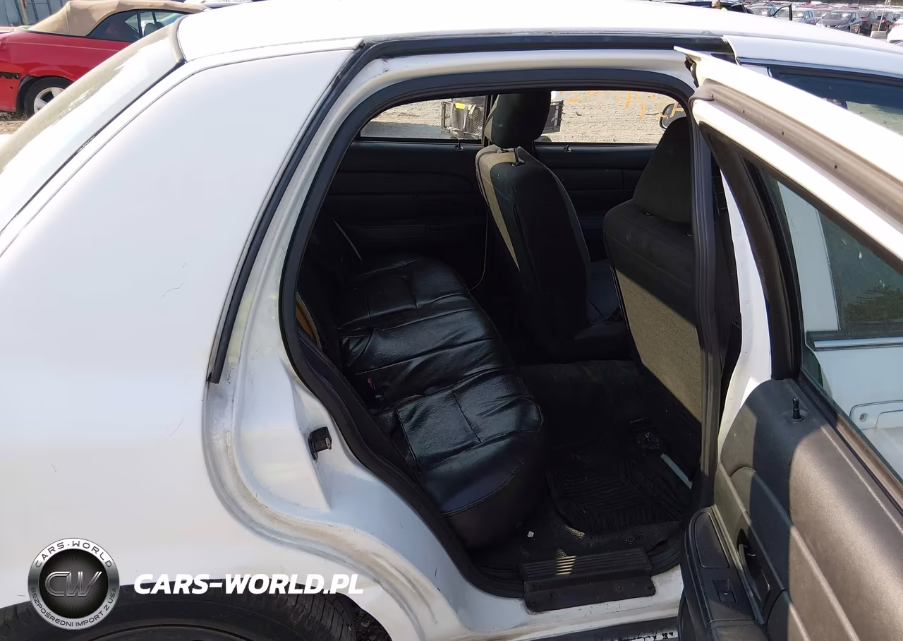 2009 Ford Crown Victoria Police-Police Interceptor VIN:2FAHP71V29X133204 - 8