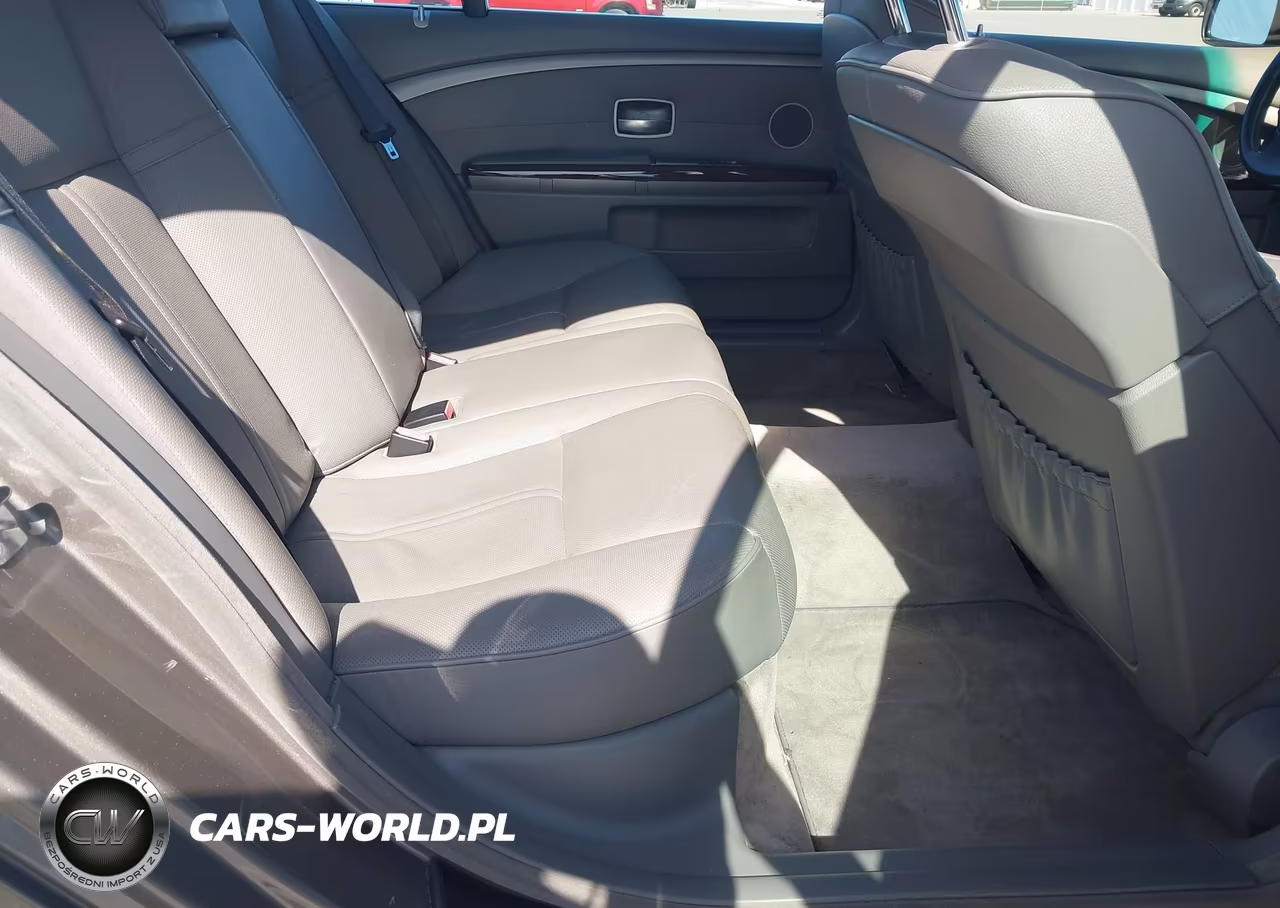 2008 BMW 750Li VIN:WBAHN83568DT78819 - 8