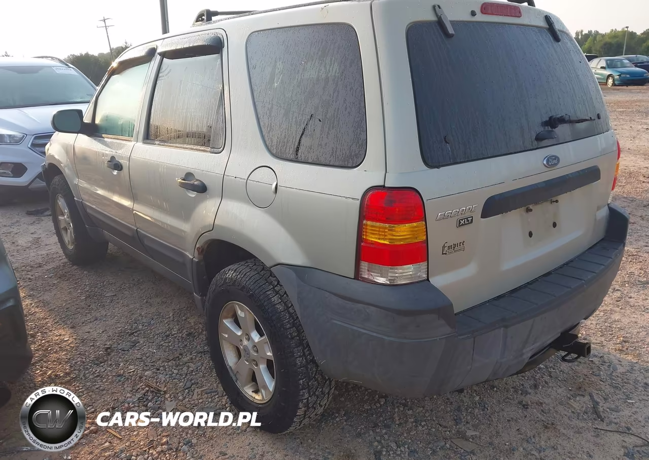 2005 Ford Escape Xlt VIN:1FMYU93145DA13586 - 3