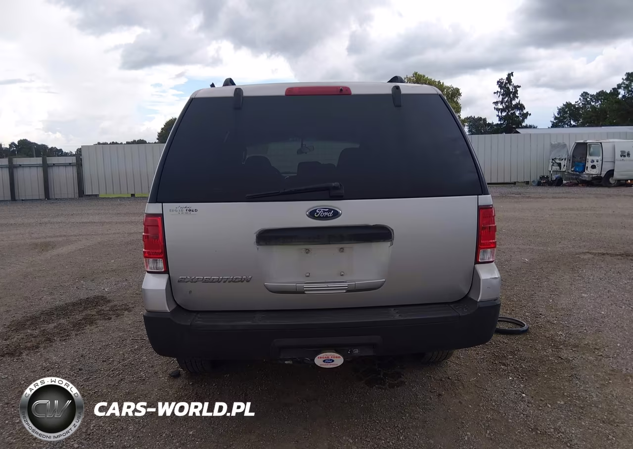 2005 Ford Expedition Xls VIN:1FMPU13525LA83030 - 17