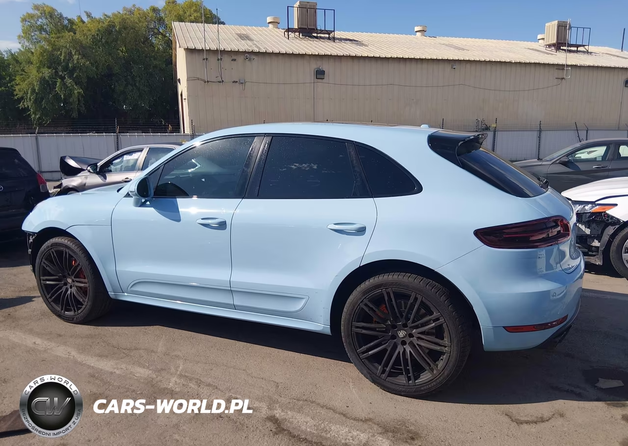 2018 Porsche Macan Turbo VIN:WP1AF2A53JLB70425 - 15