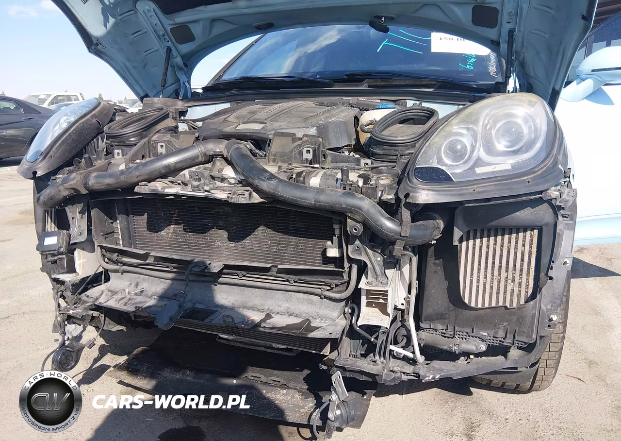 2018 Porsche Macan Turbo VIN:WP1AF2A53JLB70425 - 6
