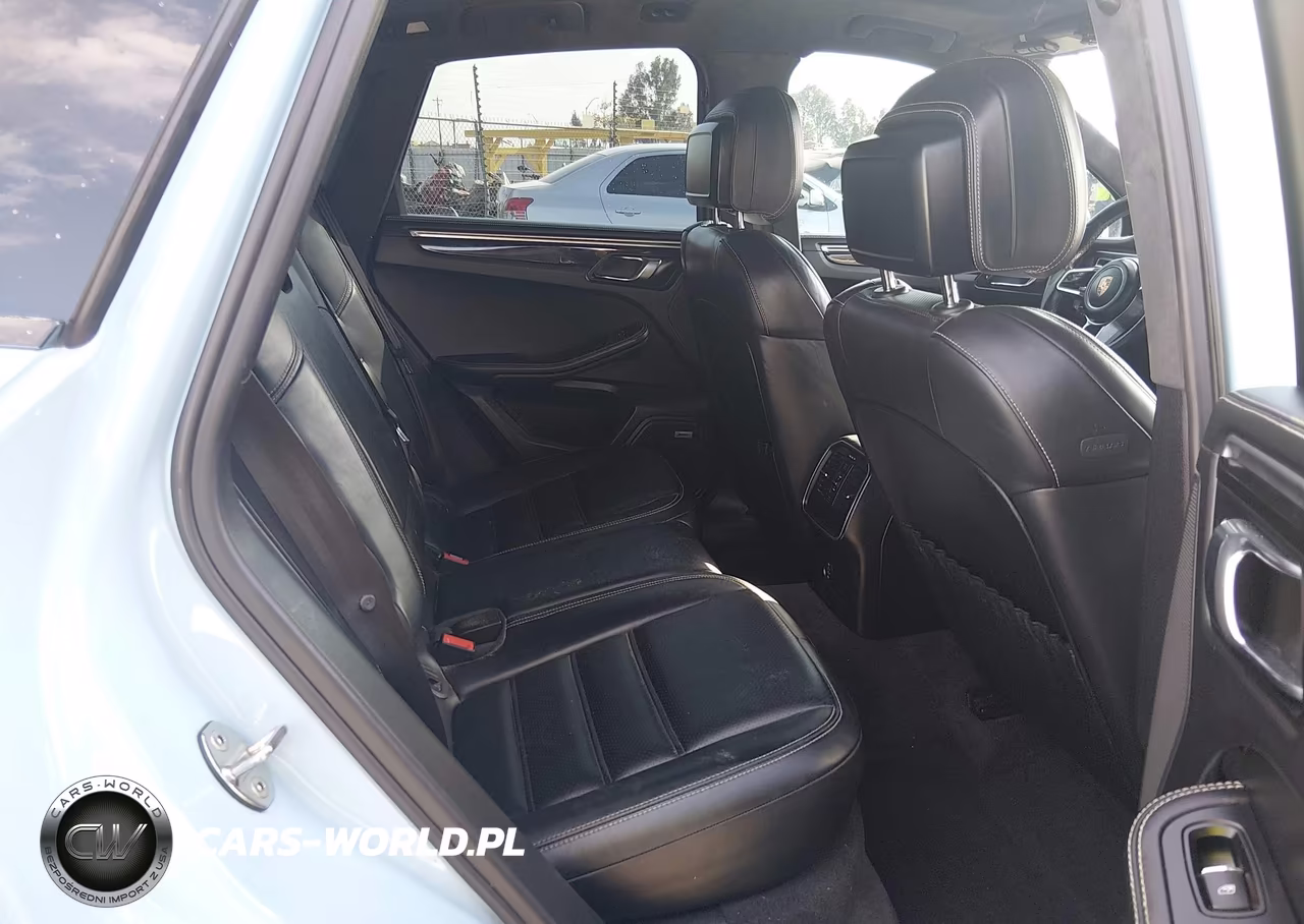 2018 Porsche Macan Turbo VIN:WP1AF2A53JLB70425 - 8