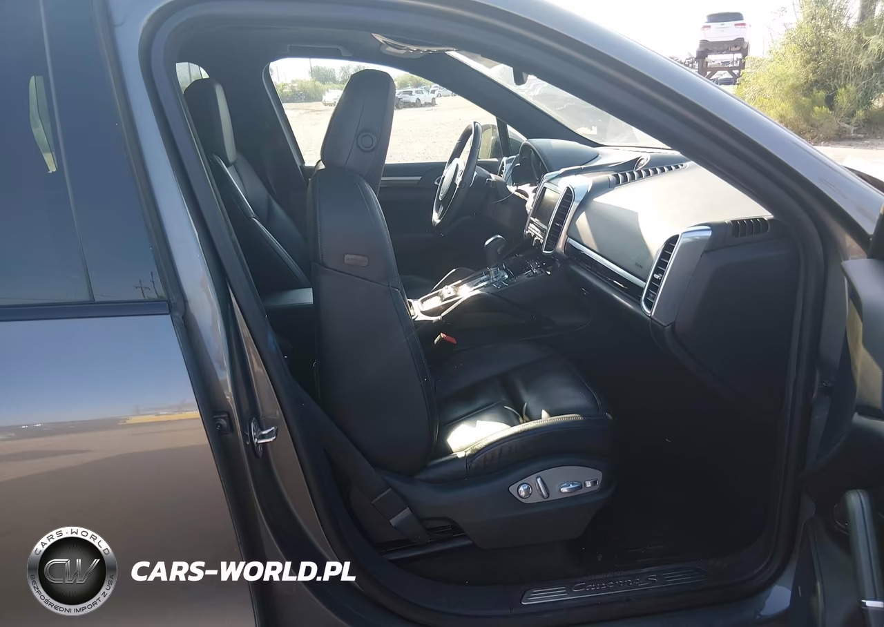 2014 Porsche Cayenne S VIN:WP1AB2A20ELA56423 - 5