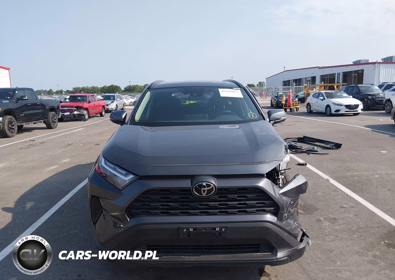 2025 Toyota Rav4 Hybrid Xle VIN:2T3RWRFVXSW289609 - 13
