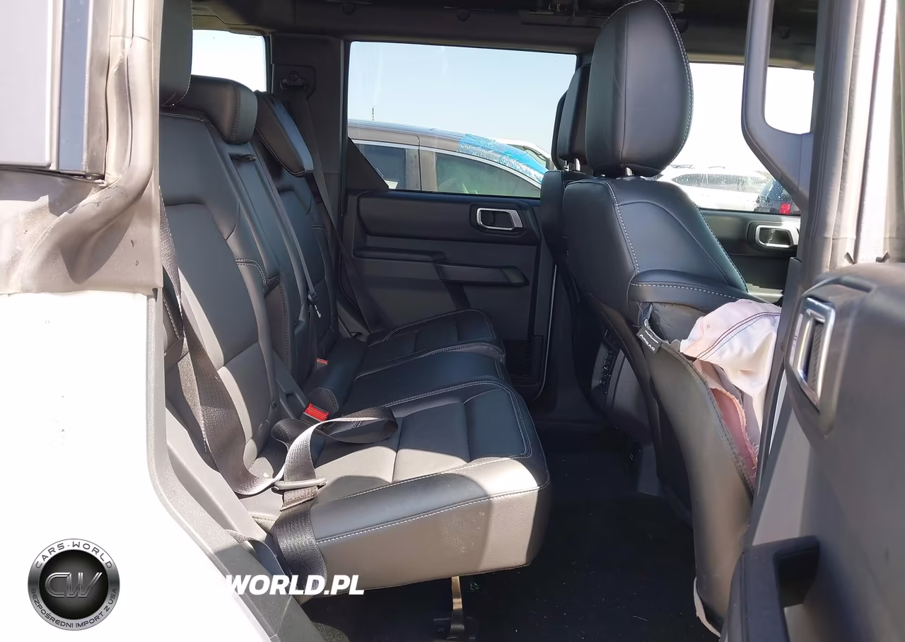 2026 Ford Bronco Outer Banks VIN:1FMEE8BP7TLA57407 - 8