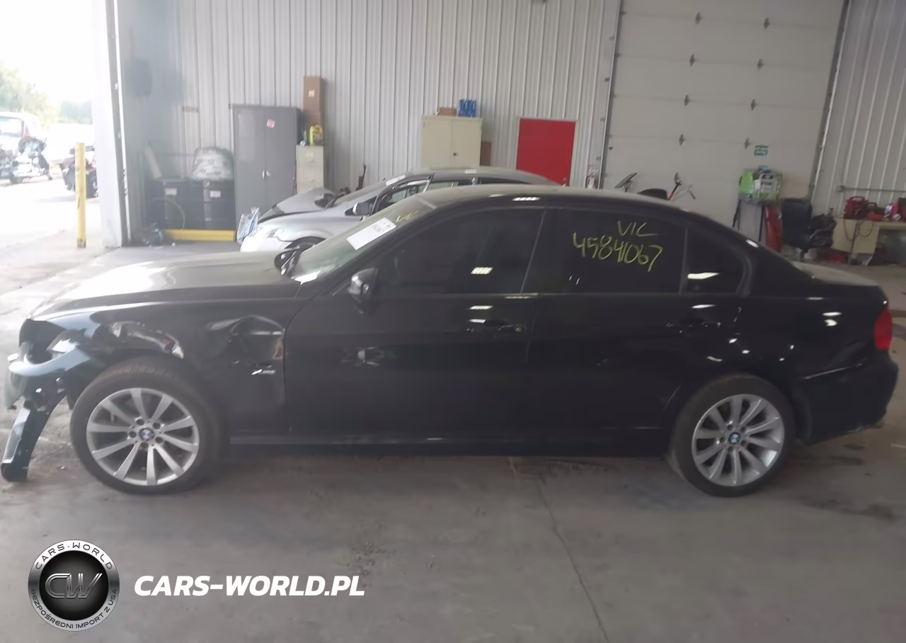 2011 BMW 328I xDrive VIN:WBAPK7C55BA463495 - 14