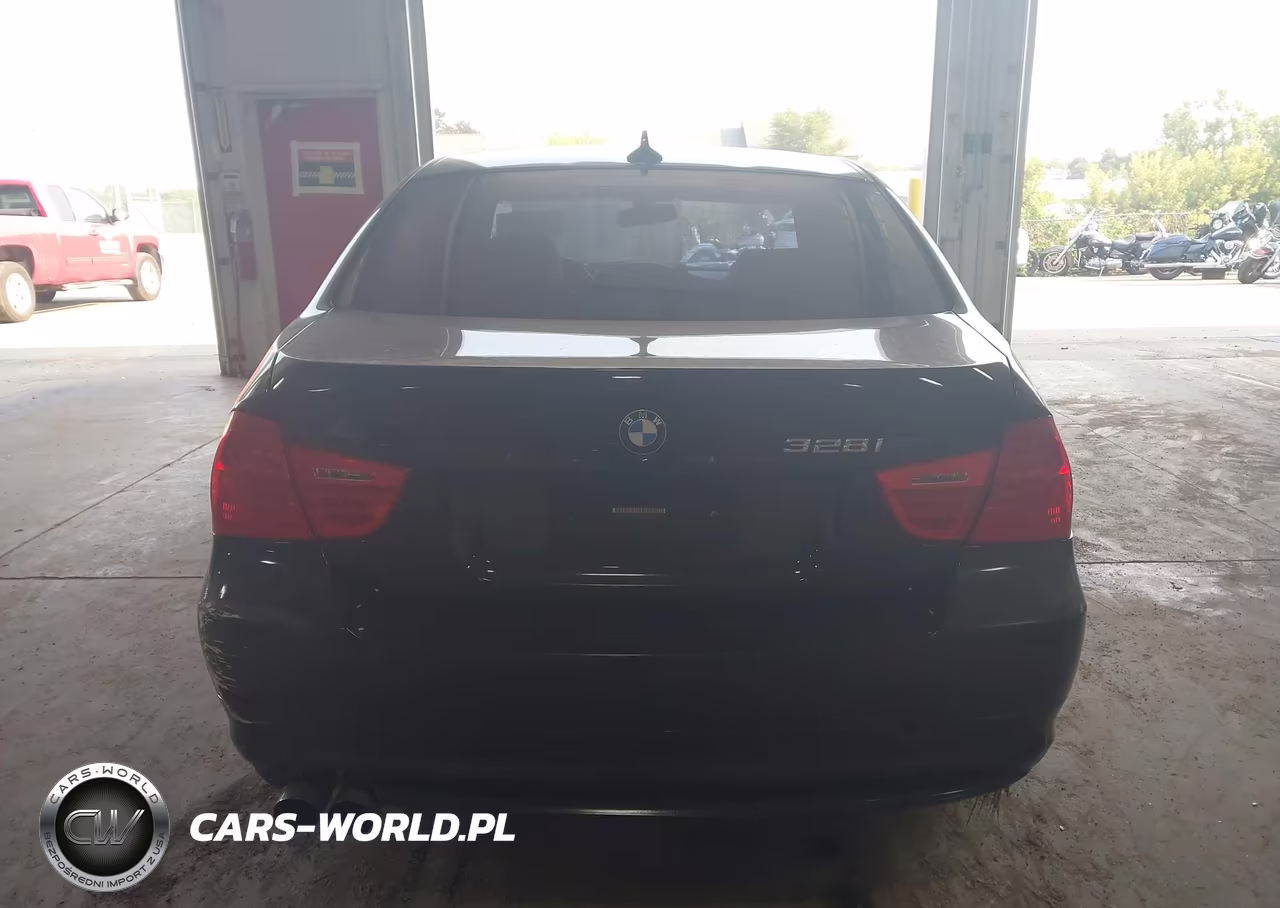 2011 BMW 328I xDrive VIN:WBAPK7C55BA463495 - 16