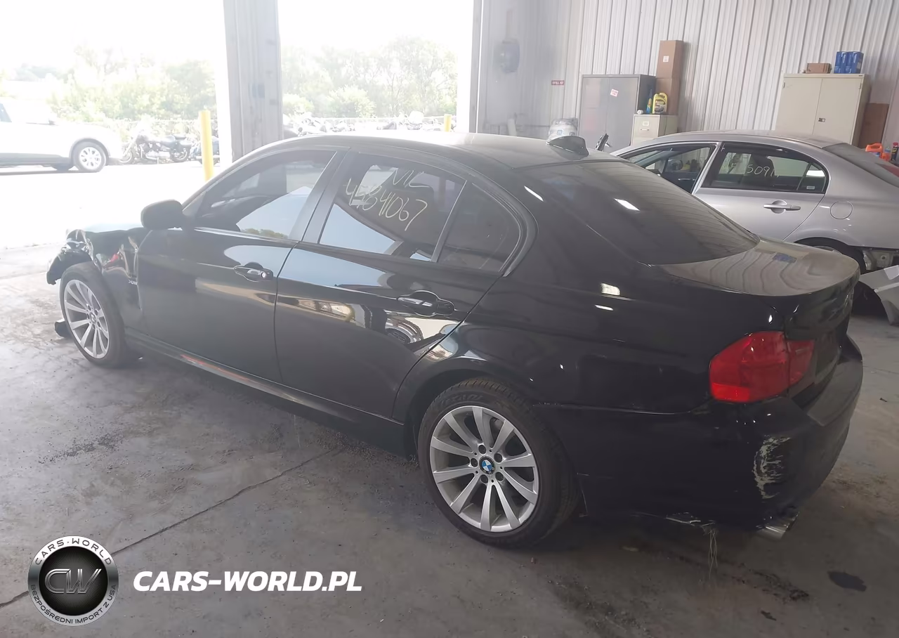 2011 BMW 328I xDrive VIN:WBAPK7C55BA463495 - 3