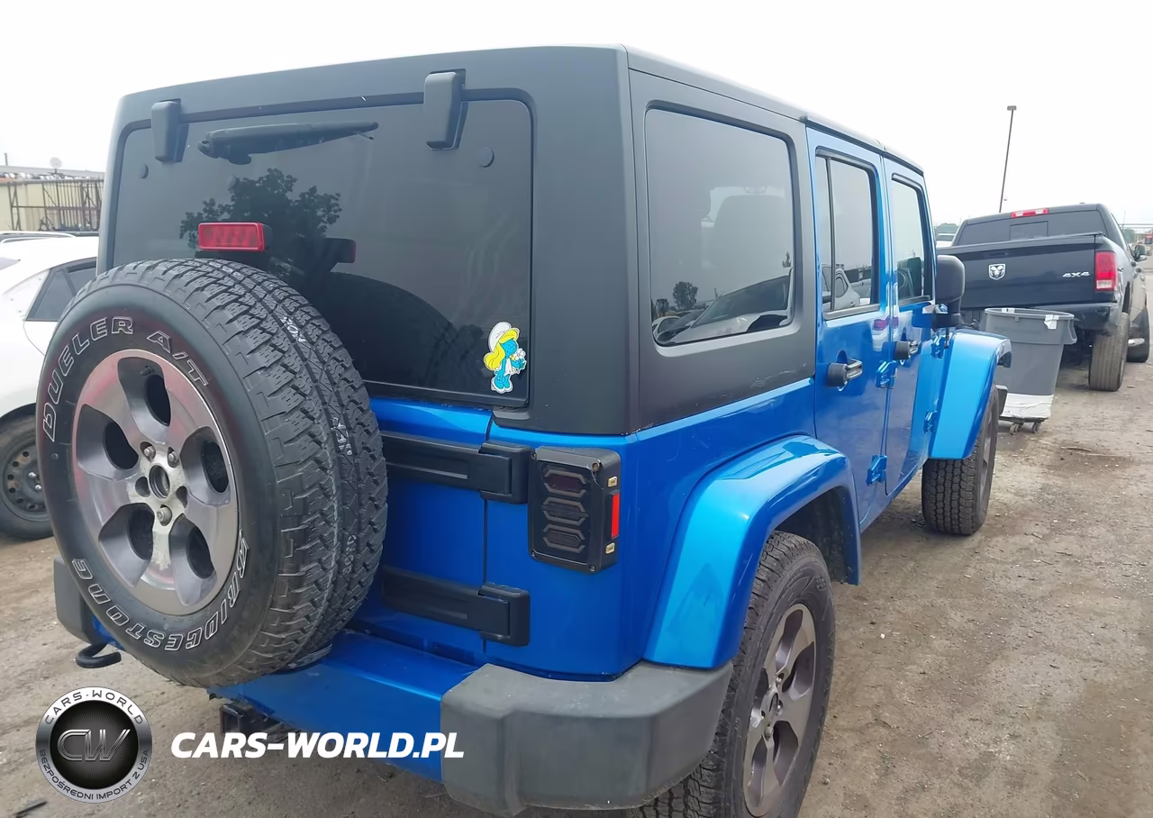 2016 Jeep Wrangler Unlimited Sahara VIN:1C4BJWEG6GL262144 - 4