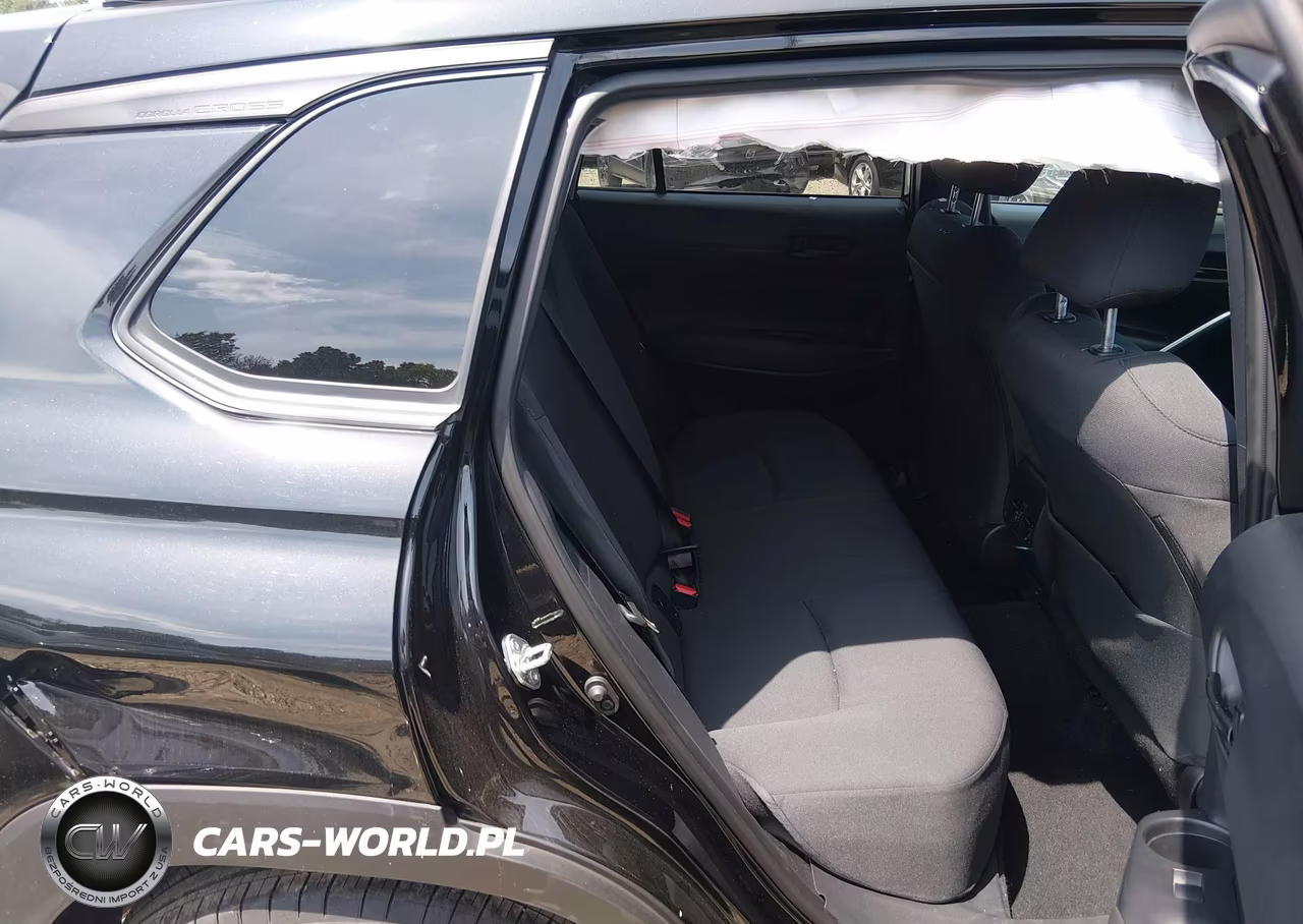 2026 Toyota Corolla Cross Le VIN:7MUCAABG8TV148866 - 8
