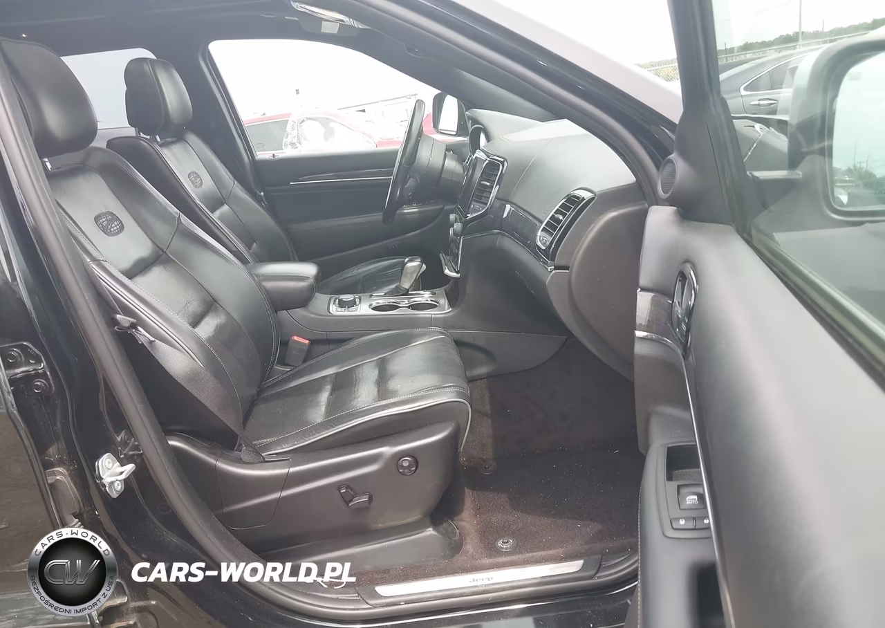 2019 Jeep Grand Cherokee Overland 4X4 VIN:1C4RJFCG1KC592929 - 5