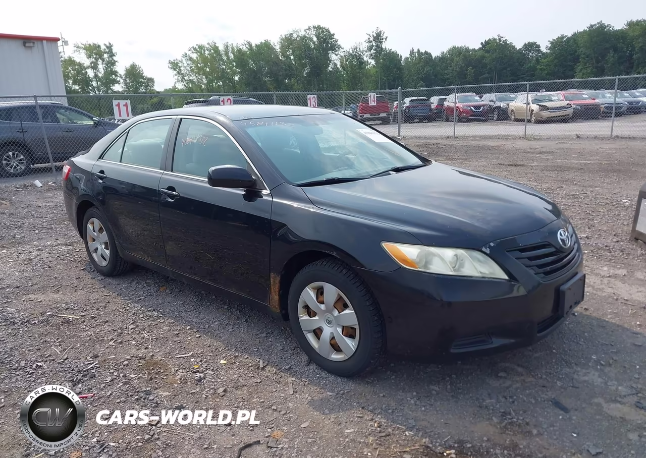 2009 Toyota Camry Le – zdjęcie 1 z 12