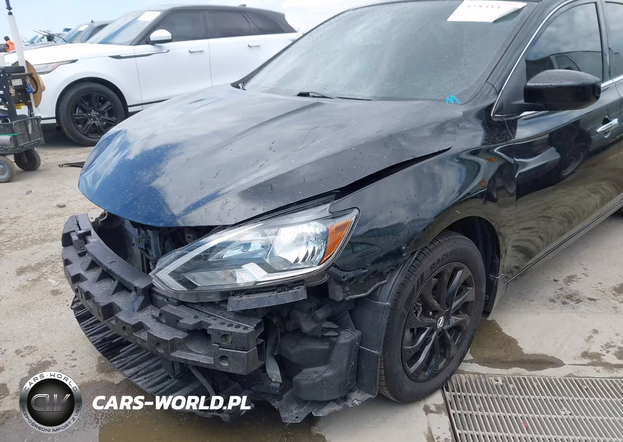 2018 Nissan Sentra S VIN:3N1AB7AP2JY263782 - 14