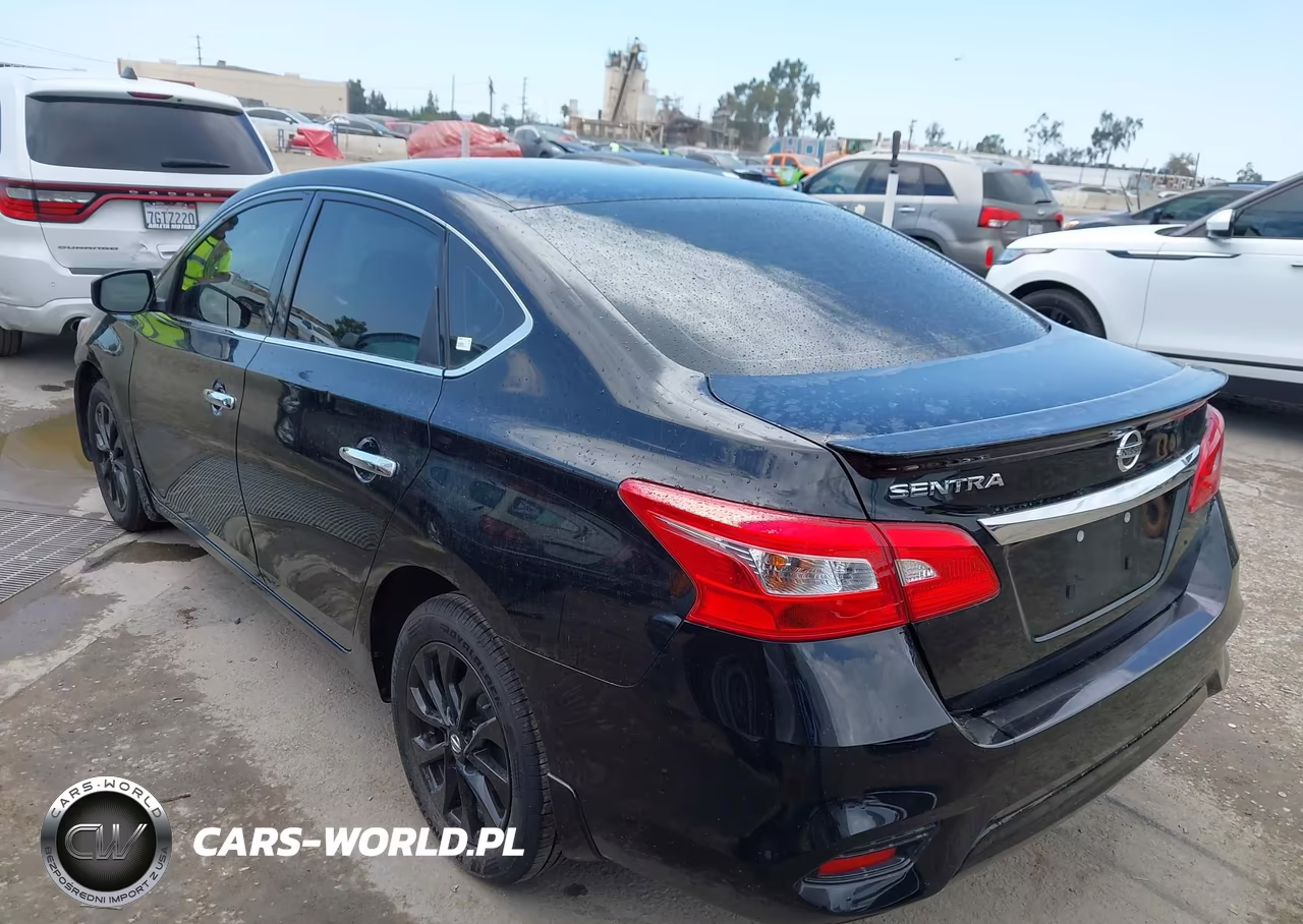 2018 Nissan Sentra S VIN:3N1AB7AP2JY263782 - 3