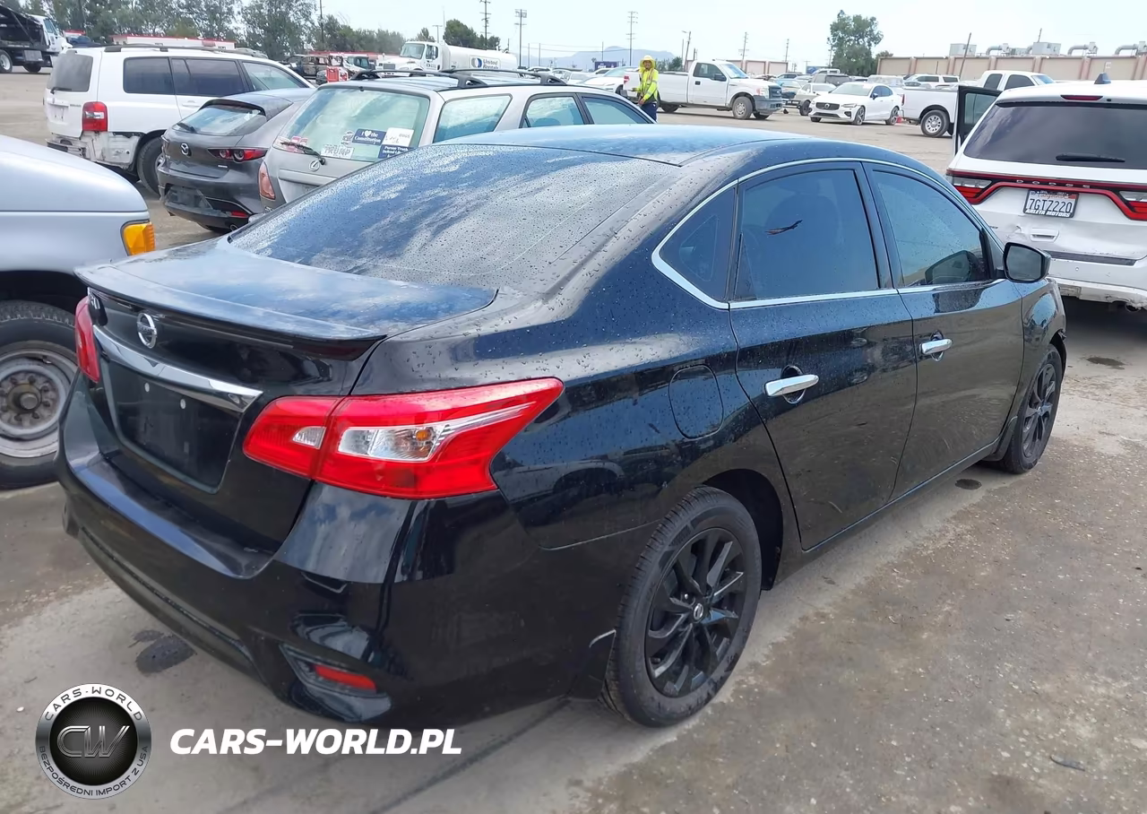 2018 Nissan Sentra S VIN:3N1AB7AP2JY263782 - 4