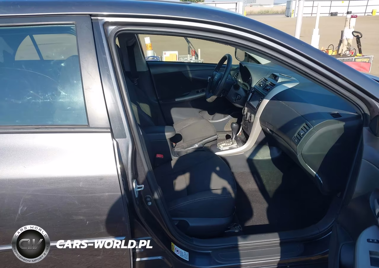 2013 Toyota Corolla S VIN:5YFBU4EE0DP137959 - 5