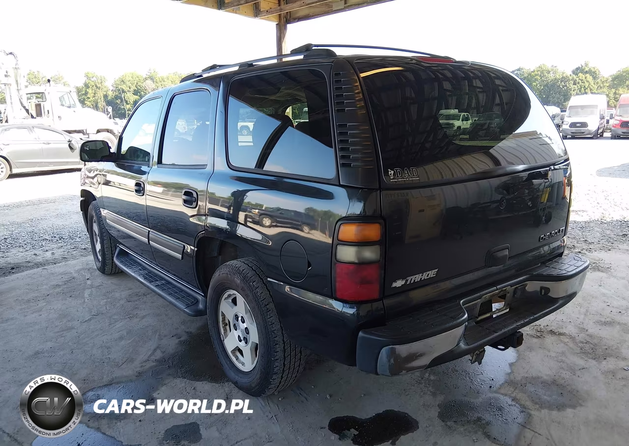 2004 Chevrolet Tahoe Ls VIN:1GNEC13ZX4J290462 - 3