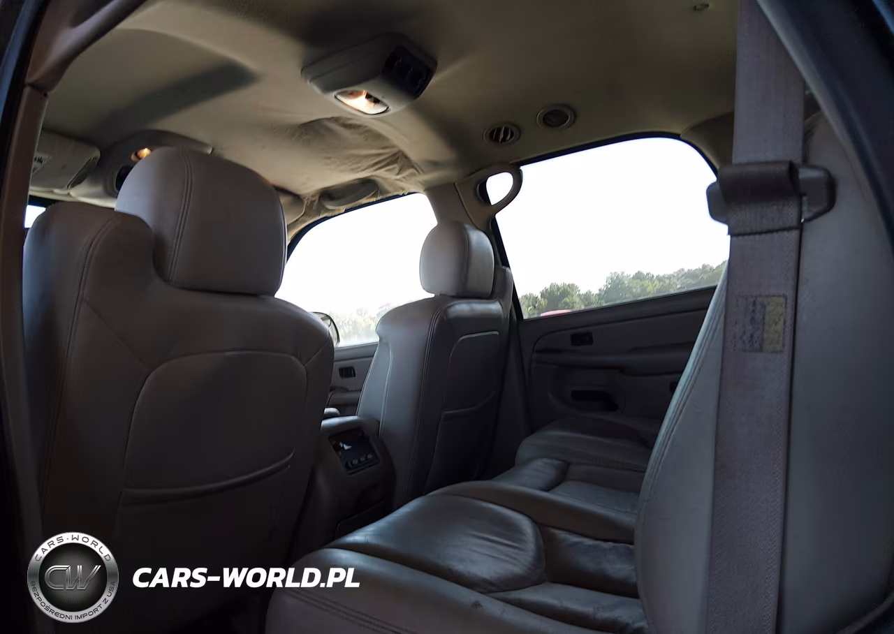 2004 Chevrolet Tahoe Ls VIN:1GNEC13ZX4J290462 - 8