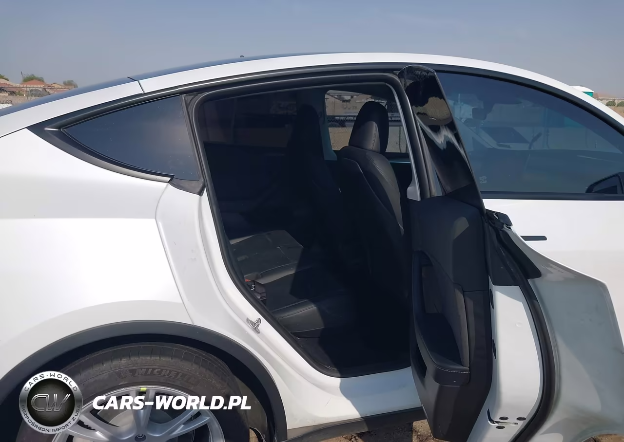2022 Tesla Model Y Long Range Dual Motor All-Wheel Drive VIN:7SAYGDEE8NA012531 - 8