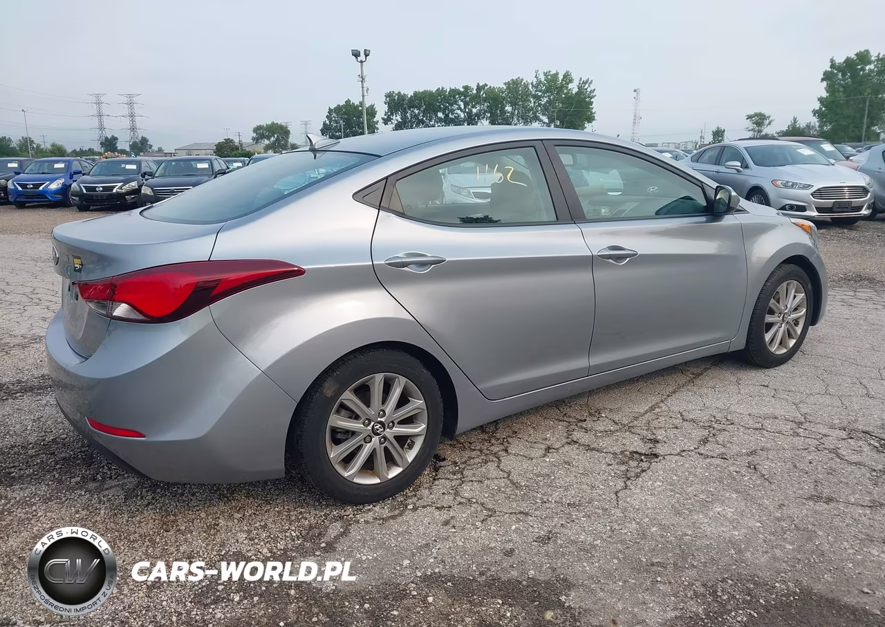 2015 Hyundai Elantra Se VIN:5NPDH4AE7FH551629 - 4