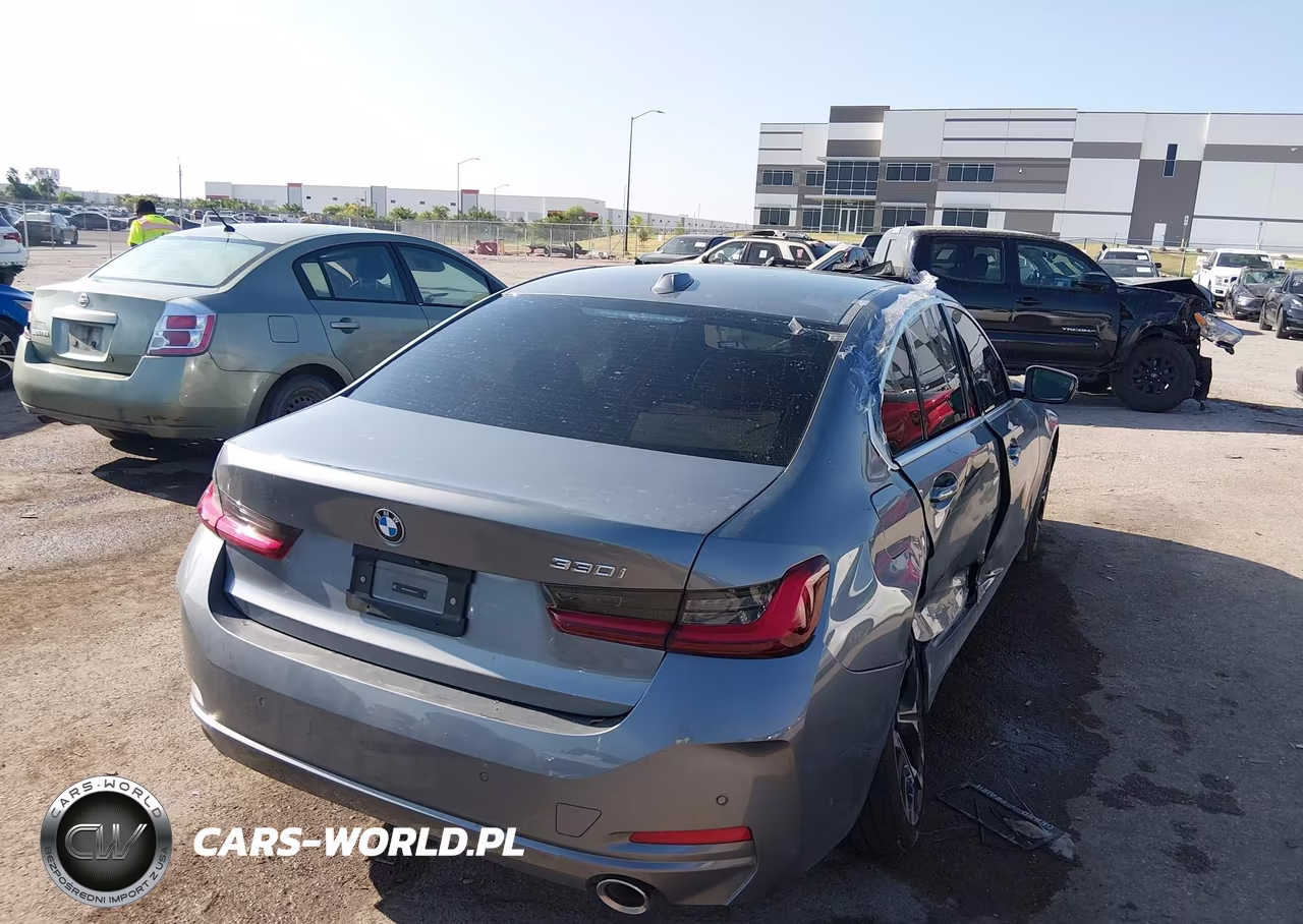2025 BMW 330I VIN:3MW69CW06S8F74181 - 4