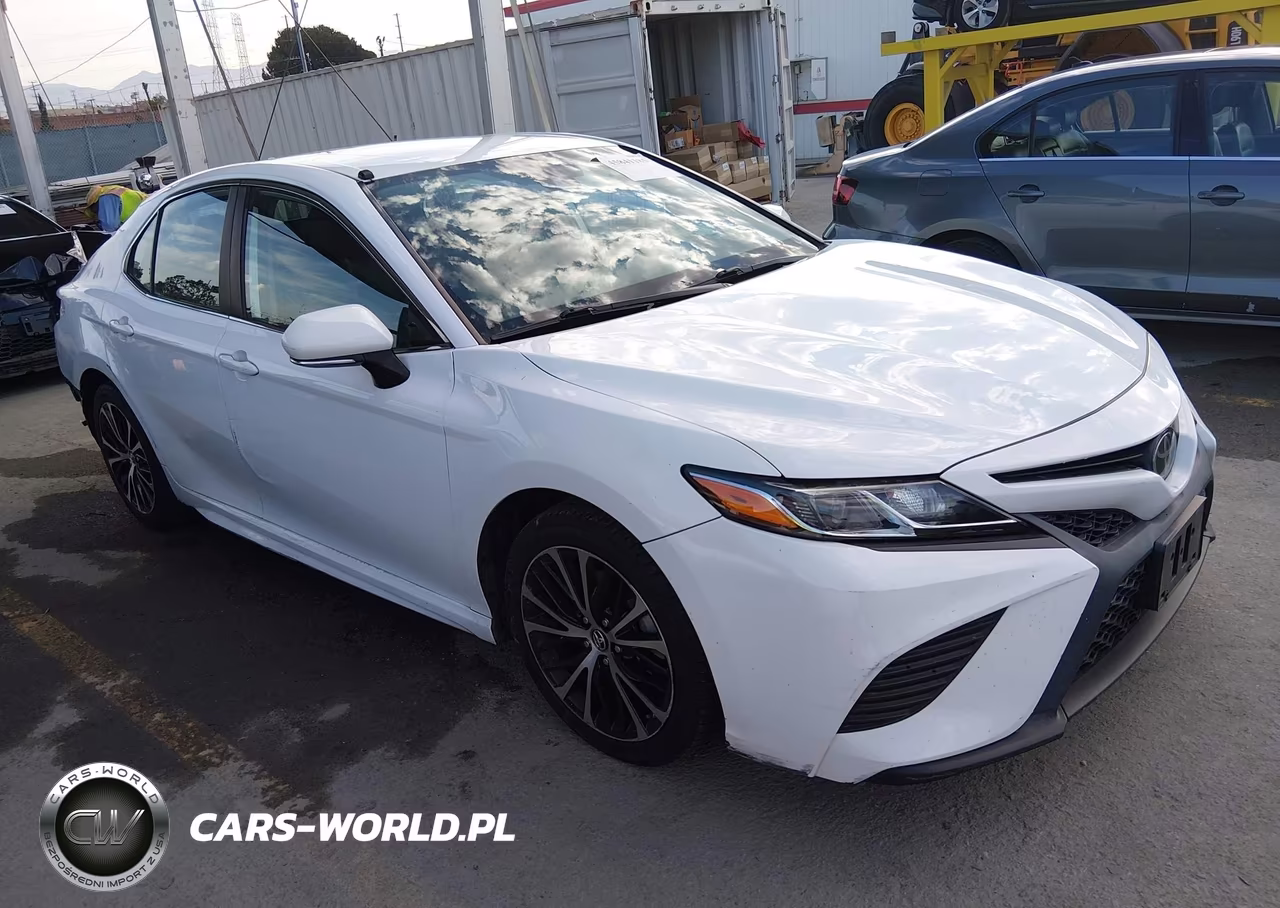 2019 Toyota Camry Se – zdjęcie 1 z 17