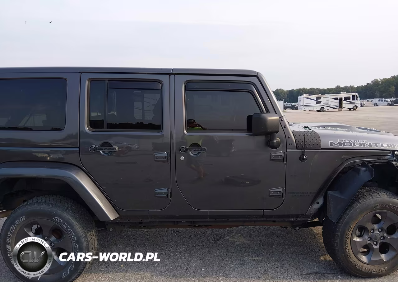2017 Jeep Wrangler Unlimited Smoky Mountain VIN:1C4BJWEG2HL665796 - 13